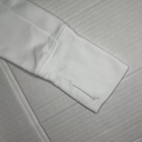 Nike Oregon Ducks Dri Fit UV Crewneck Sweater Sweatshirt Women’s Small White - Picture 6 of 12